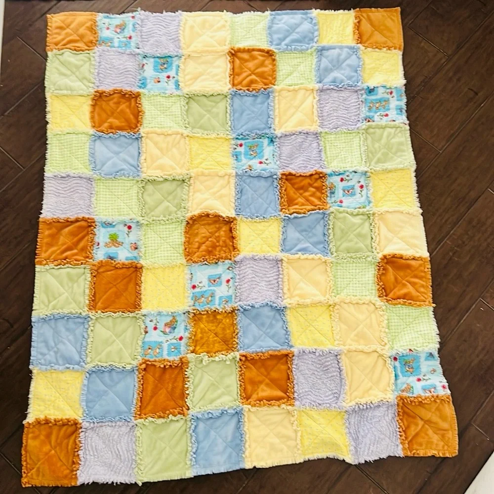 Handmade Child’s Rag Quilt / So So Cute / Unisex - Picture 2 of 16